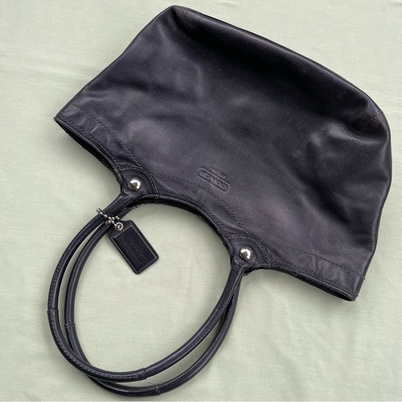 Coach black leather shoulder bag - Picture 9 of 9